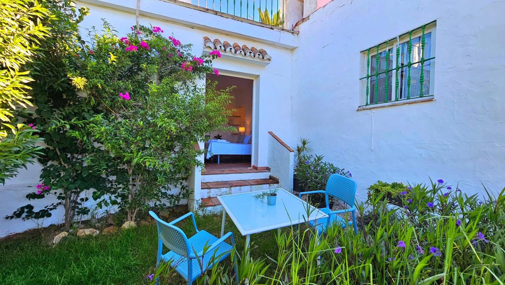 Hotel-Apart Cortijo Las Pinas Tarifa Exterior photo